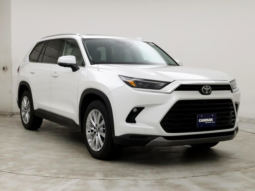 Used 2024 Toyota Grand Highlander for Sale in Manassas, VA (with