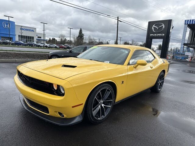 2016 dodge challenger yellow cheap jacket