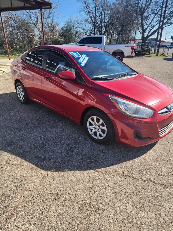 2012 Hyundai Accent GLS sedan