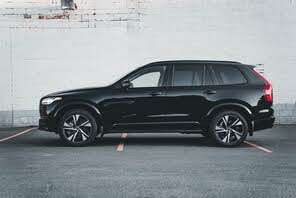 Volvo XC90 B6 Plus Dark Theme AWD