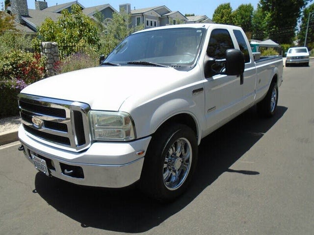 2005 Ford F-250 Super Duty Lariat Extended Cab RWD