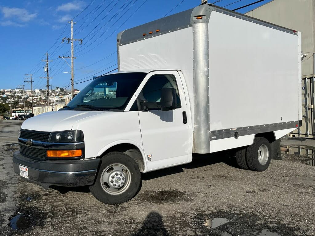 2016 Chevrolet Express Chassis 3500 139 Cutaway with 1WT RWD