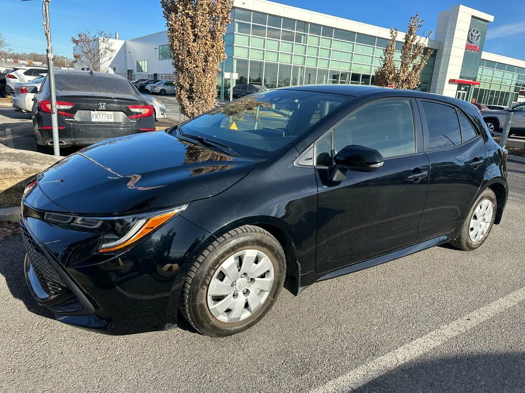 Used 2019 Toyota Corolla Hatchback SE FWD for Sale in Montreal, QC