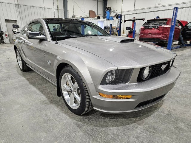 Ford Mustang GT Coupe RWD 2009