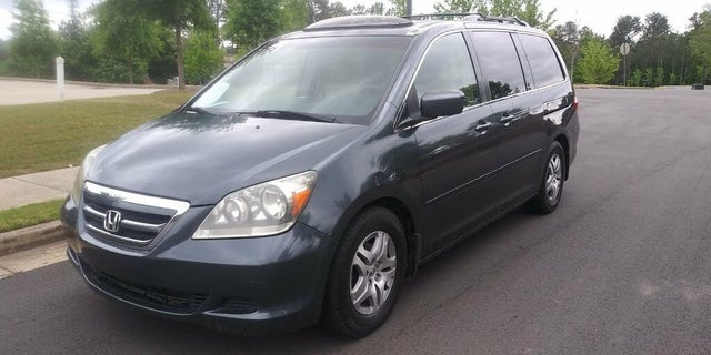 2005 Honda Odyssey EX-L FWD with DVD and Navigation