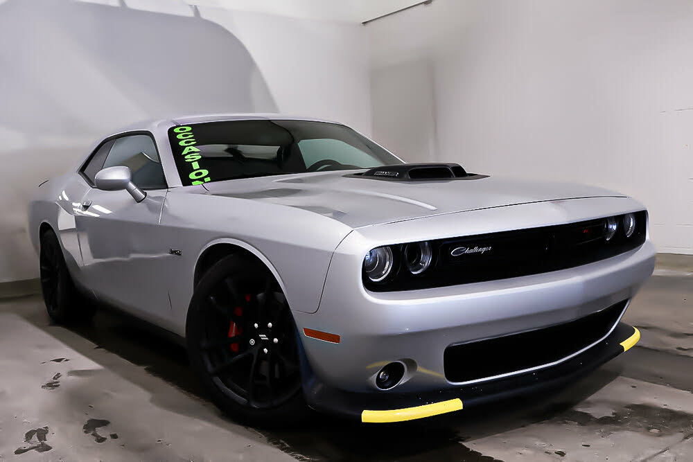 Dodge Challenger Bleu Jazz 2023