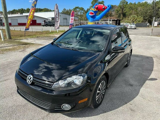 2014 Volkswagen Golf TDI with Sunroof and Navigation
