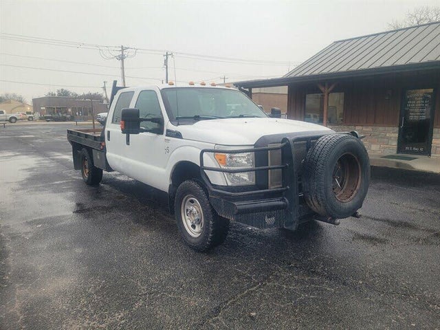 2016 Ford F-350 Super Duty Chassis XL Crew Cab 4WD