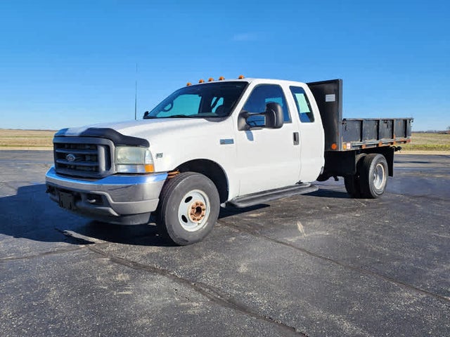2002 Ford F-350 Super Duty XL Extended Cab LB DRW