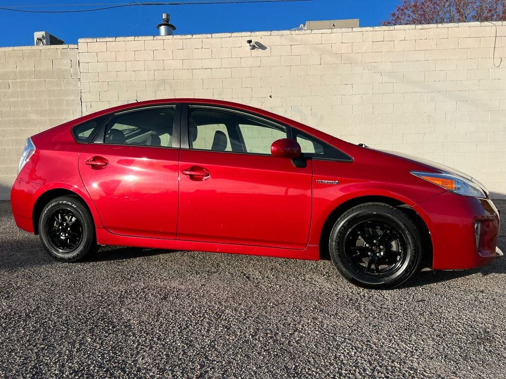 Used Toyota Prius for Sale with Photos CarGurus