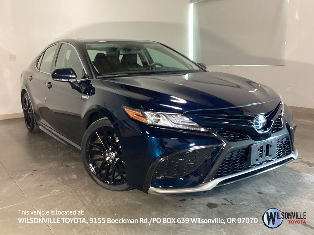 2021 toyota camry online hybrid xse sedan