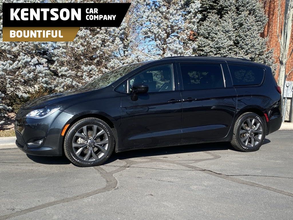2019 black chrysler pacifica deals