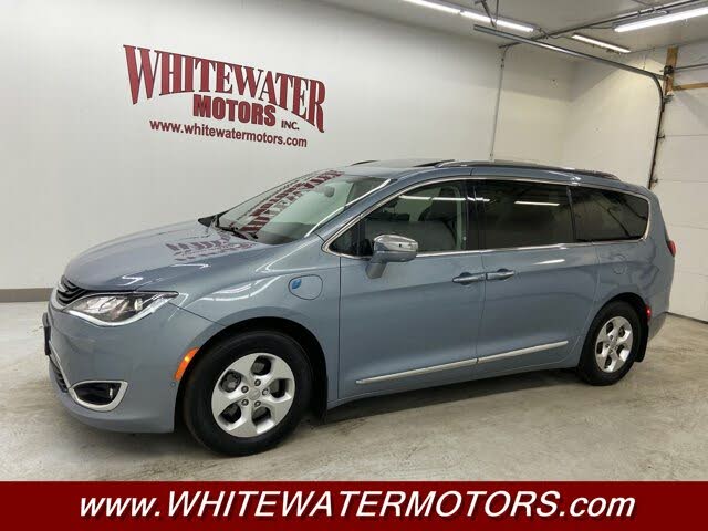 2017 chrysler pacifica hybrid platinum hot sale for sale