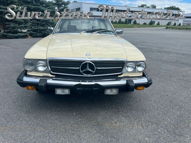 1982 Mercedes-Benz 380-Class 380SL Convertible