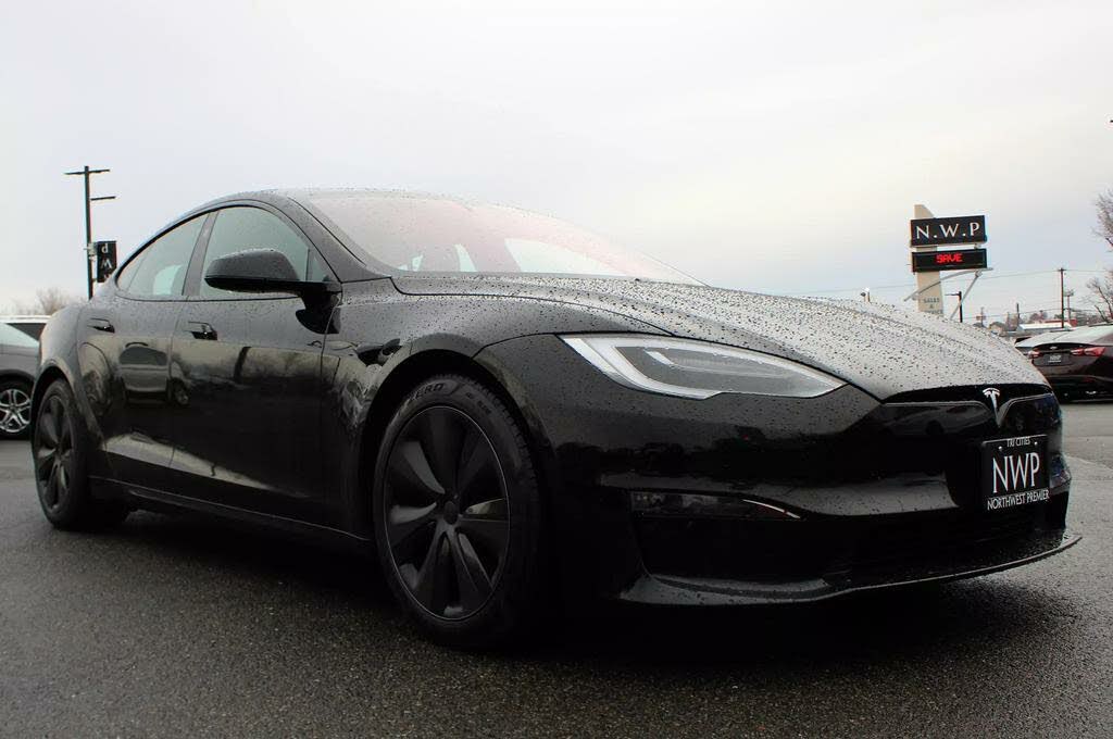Used tesla store model s plaid