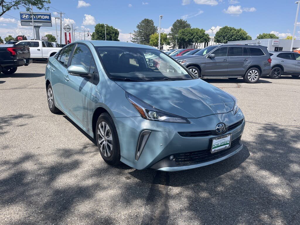 Toyota prius awd shop 2021