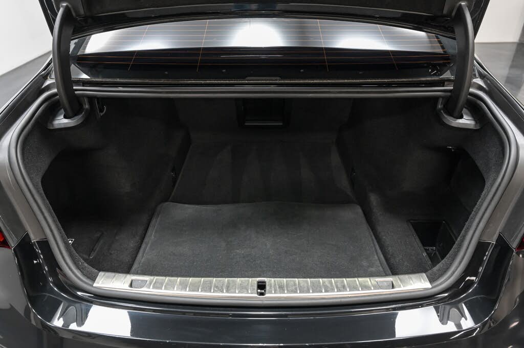 2021_bmw_7_series-pic-9189022185472566904-1024x768.jpeg