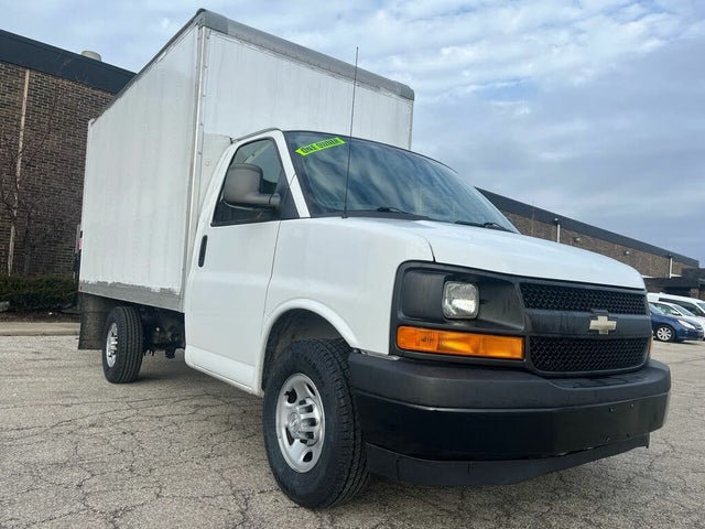2017 Chevrolet Express Chassis 3500 139 Cutaway RWD