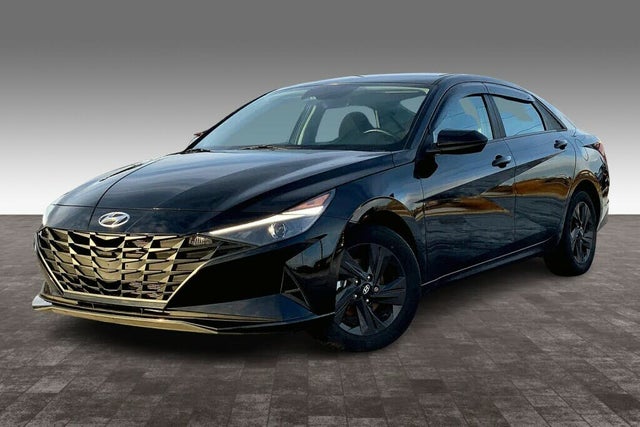2022 Hyundai Elantra Preferred FWD