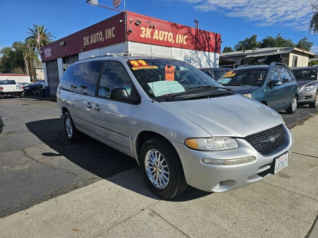 1999 Chrysler Town & Country Limited LWB FWD
