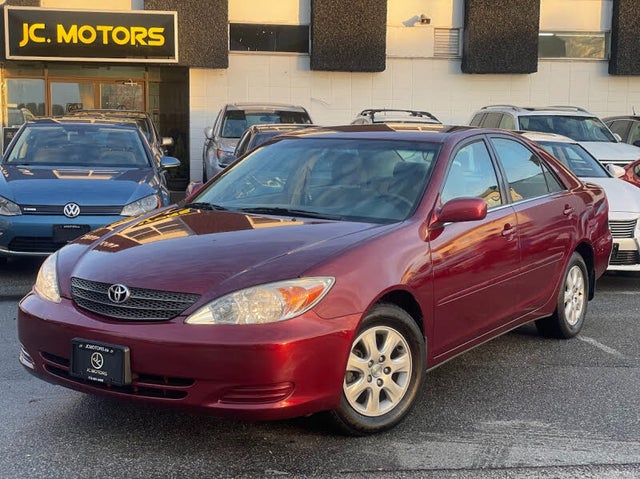 Toyota Camry LE V6 FWD 2004