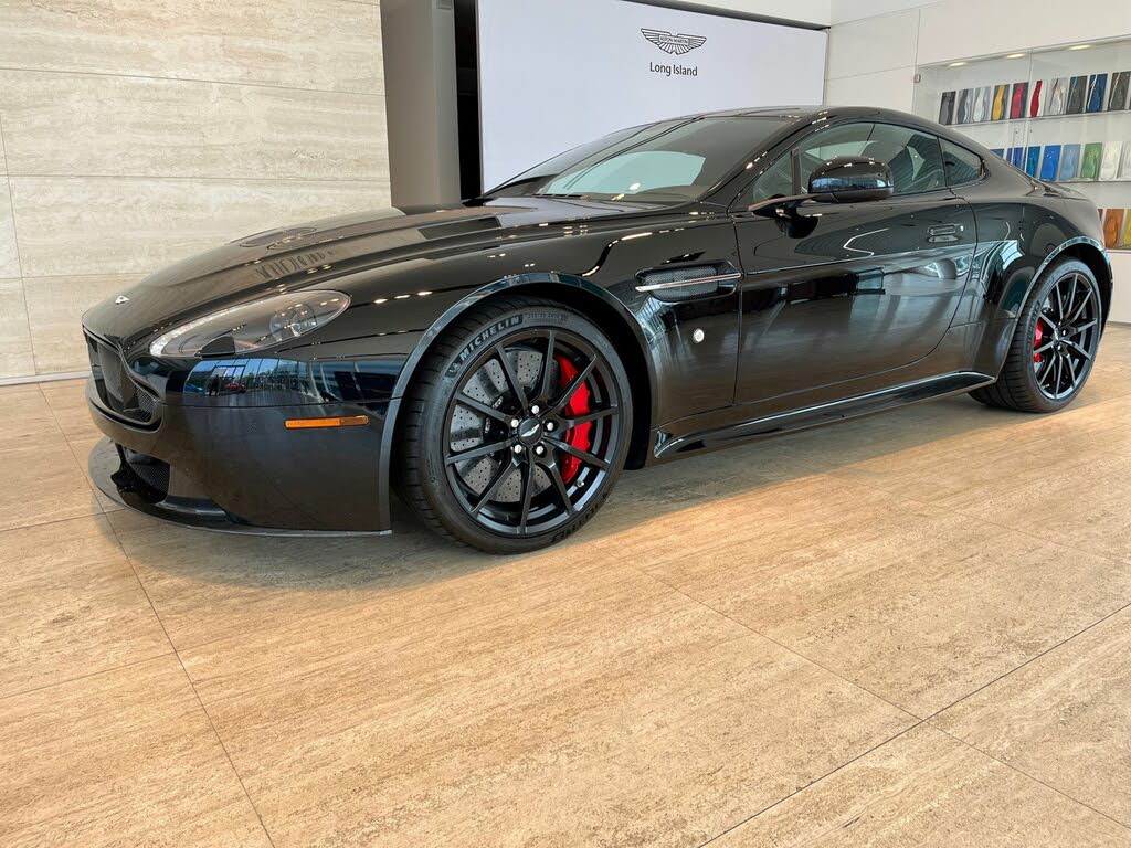 Used 2017 Aston Martin V12 Vantage for Sale with Photos CarGurus
