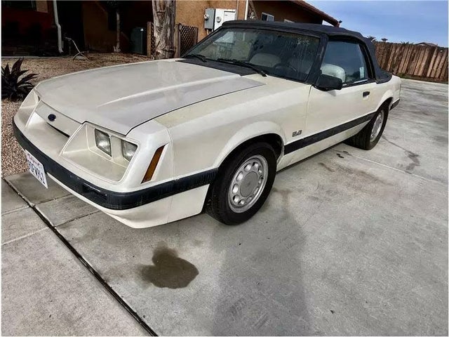 1986 Ford Mustang GT Convertible RWD