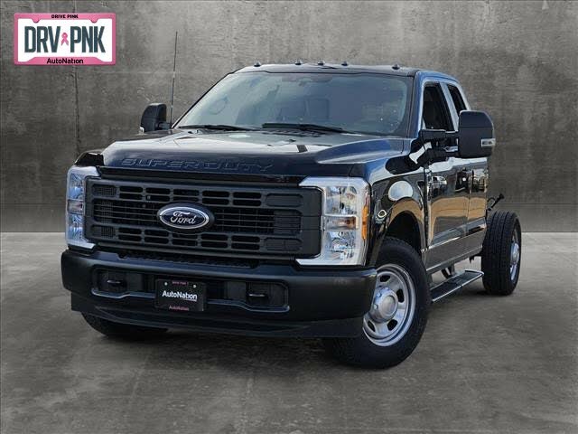 2023 Ford F-350 Super Duty Chassis XL SuperCab RWD