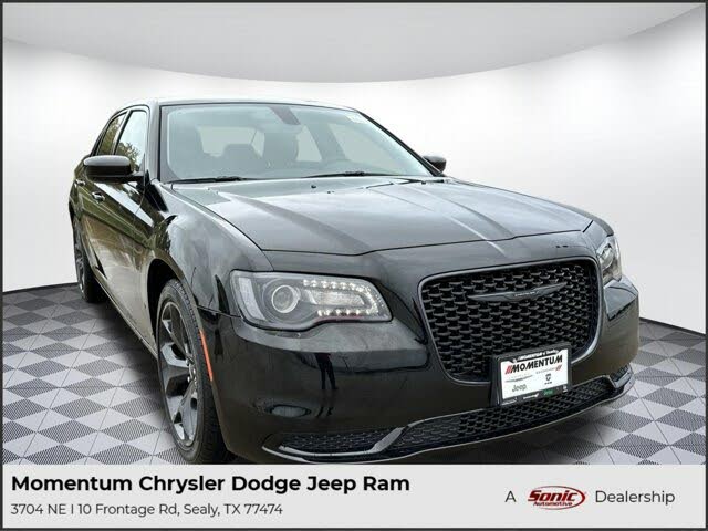 2023 Chrysler 300 Touring RWD