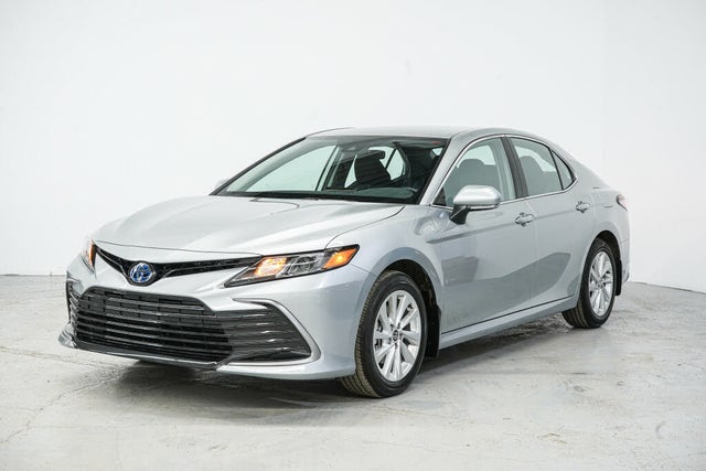 Toyota Camry Hybrid LE FWD 2024