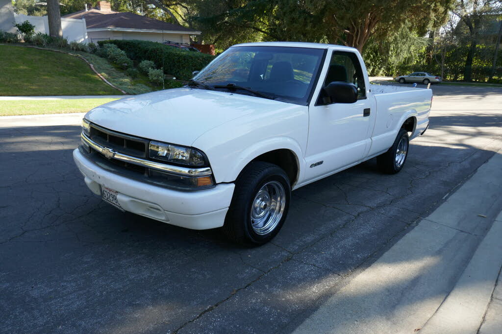 2000 Chevrolet S-10 RWD