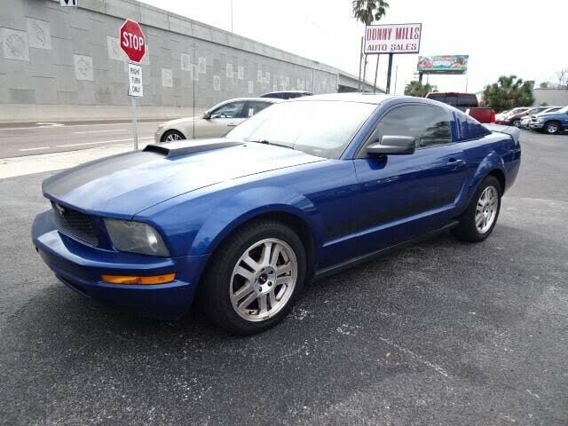 2007 Ford Mustang V6 Deluxe Coupe RWD