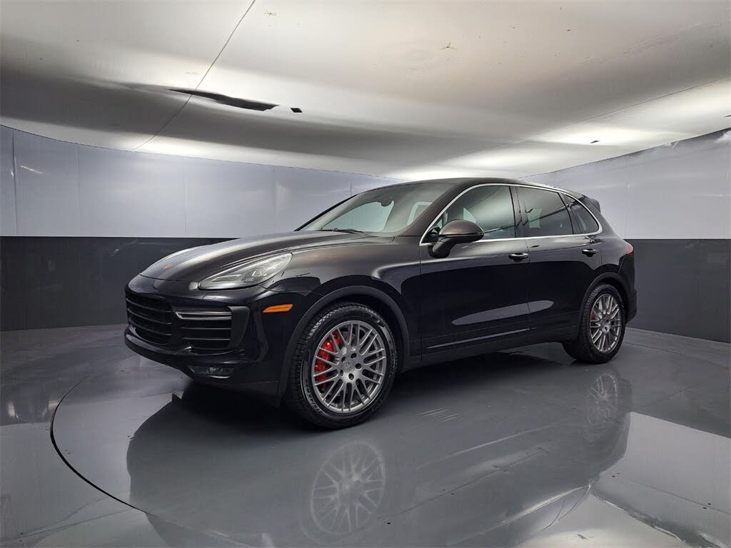 12/2018 Porsche Cayenne Turbo (4x4) - Lot 1489605