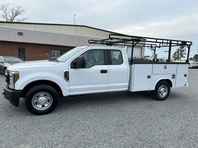 Ford F-350 Super Duty Chassis 2019