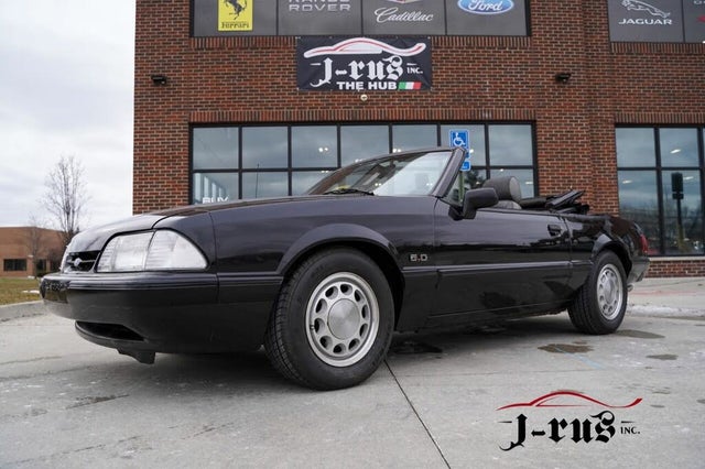 1988 Ford Mustang LX Convertible RWD