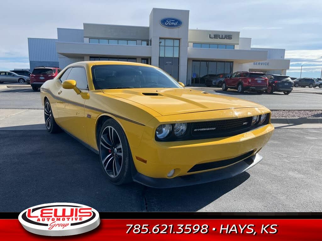 2012 challenger yellow jacket for outlet sale