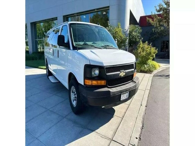 2016 Chevrolet Express 3500 1LS Extended RWD