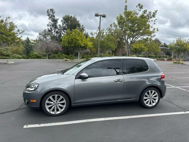 2013 Volkswagen Golf TDI with Tech Package 2dr