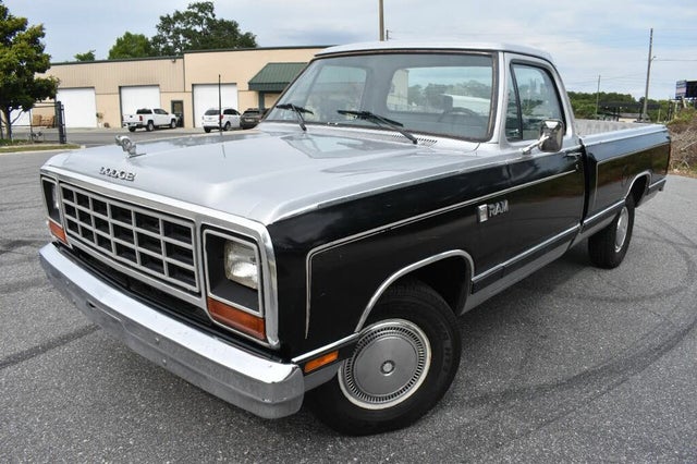 1984 Dodge RAM 100 LB RWD