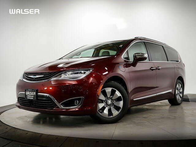 Used 2017 Chrysler Pacifica Hybrid for Sale in Monticello MN