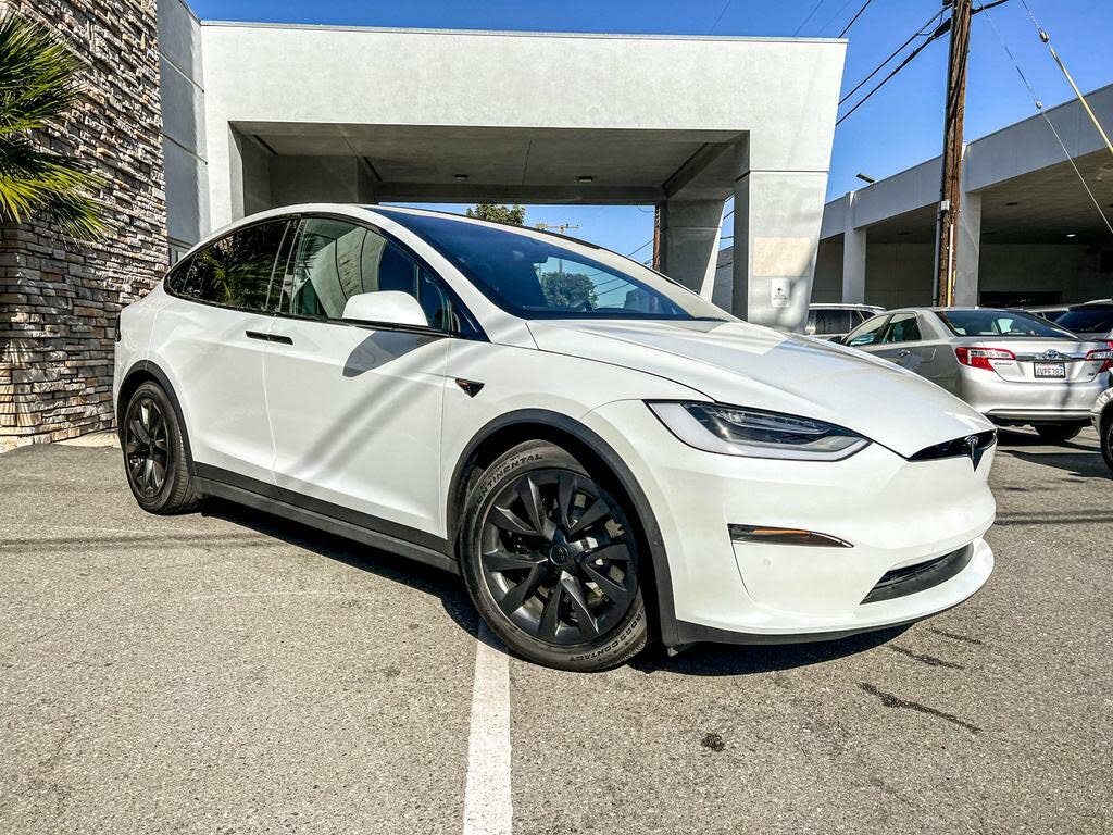 2022 Tesla Model X AWD