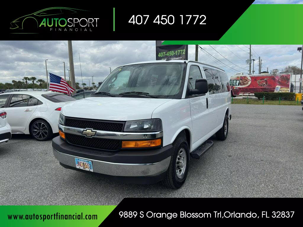 2017 chevrolet express 3500 lt hot sale 2.8 l diesel passenger van