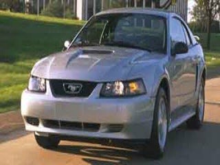Ford Mustang Coupe RWD 2004