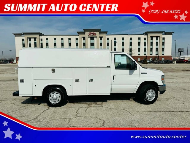 2012 Ford E-Series Chassis E-350 Cutaway 138 RWD with Rear Fuel Tank