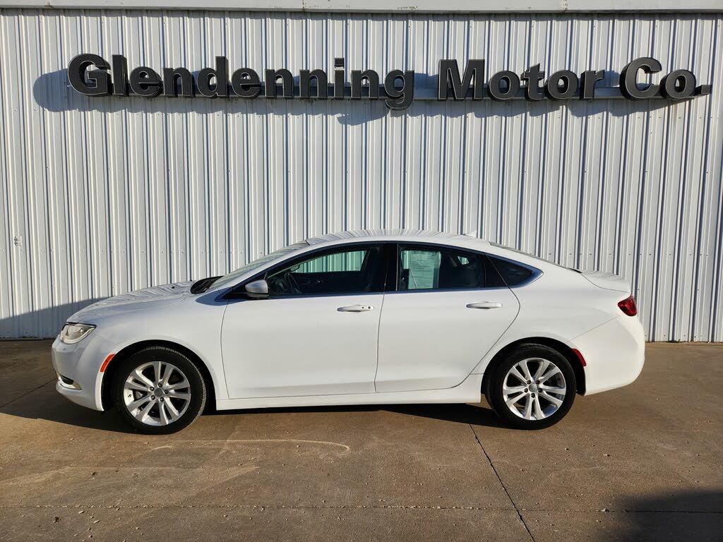 2015 chrysler best sale 200 limited white