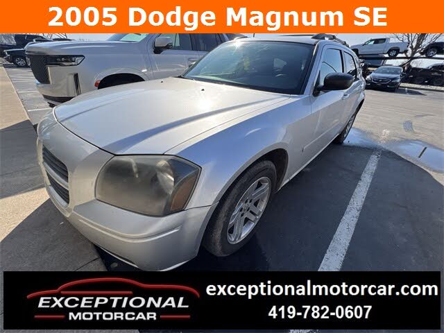 2005 Dodge Magnum SE RWD