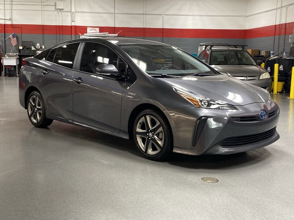 2020 toyota prius store limited hatchback