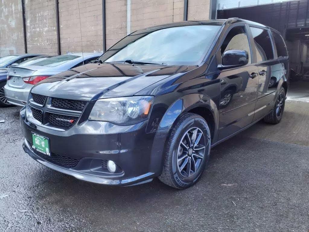2017 grand caravan best sale gt