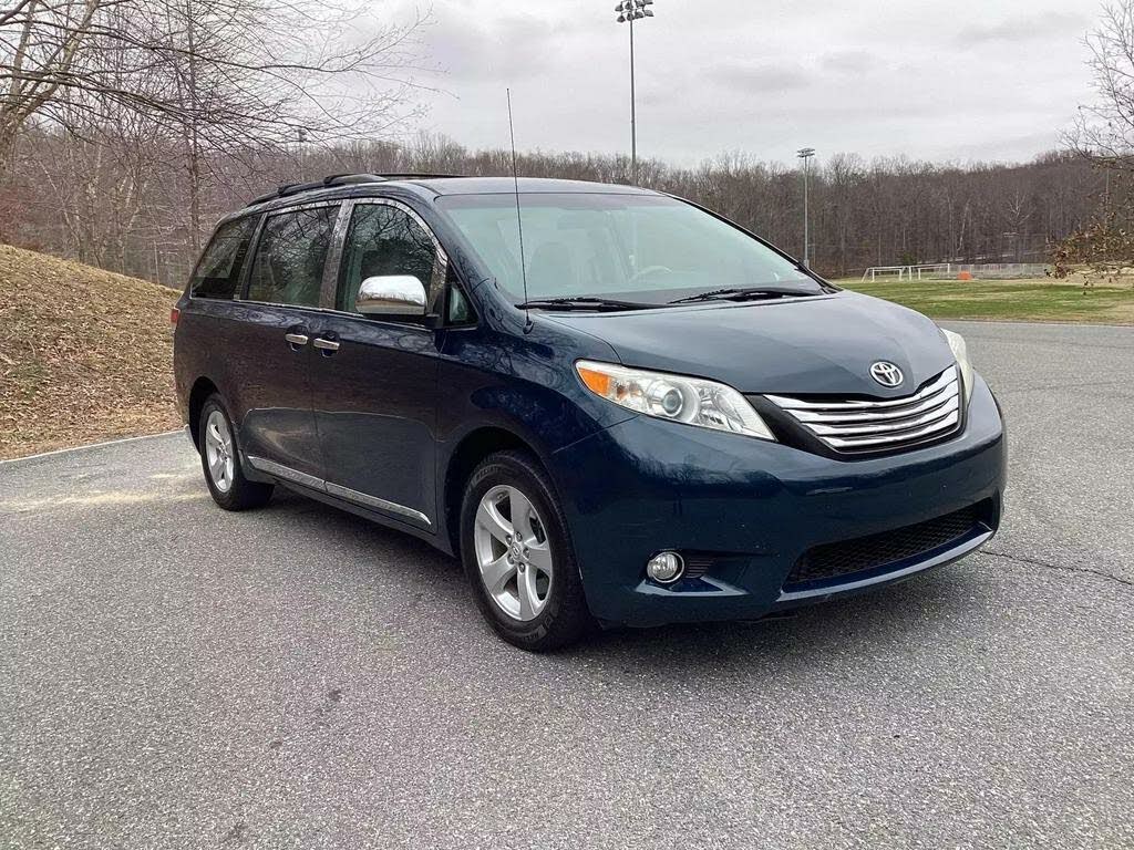 Used Toyota Sienna 7-Passenger for Sale (with Photos) - CarGurus