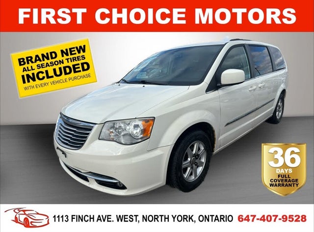 Chrysler Town & Country Touring FWD 2012